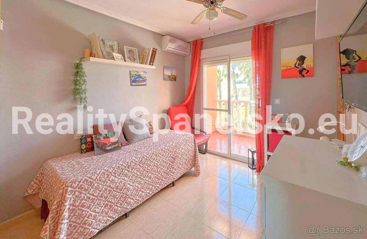 Prostorný dvoupodlažní dům poblíž Růžového jezera 239.990EUR - 8