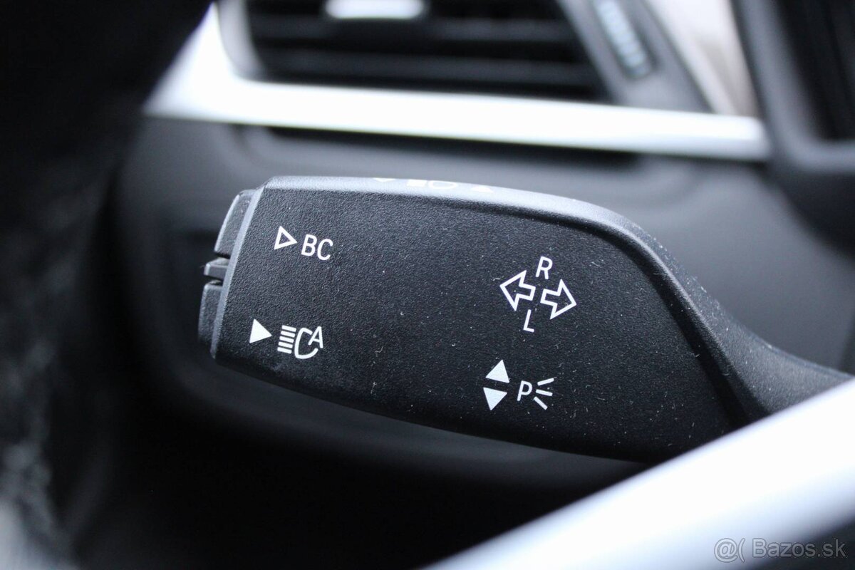 BMW X1 xDrive 18d xLine A/T - 8