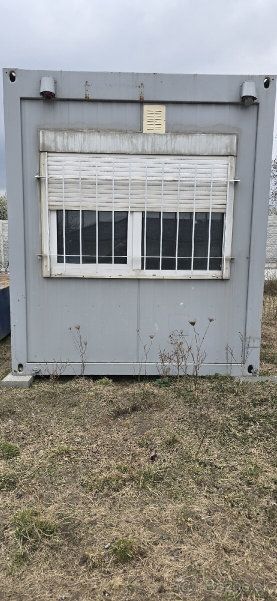 Obytný kontajner 6x2.5 m - 8