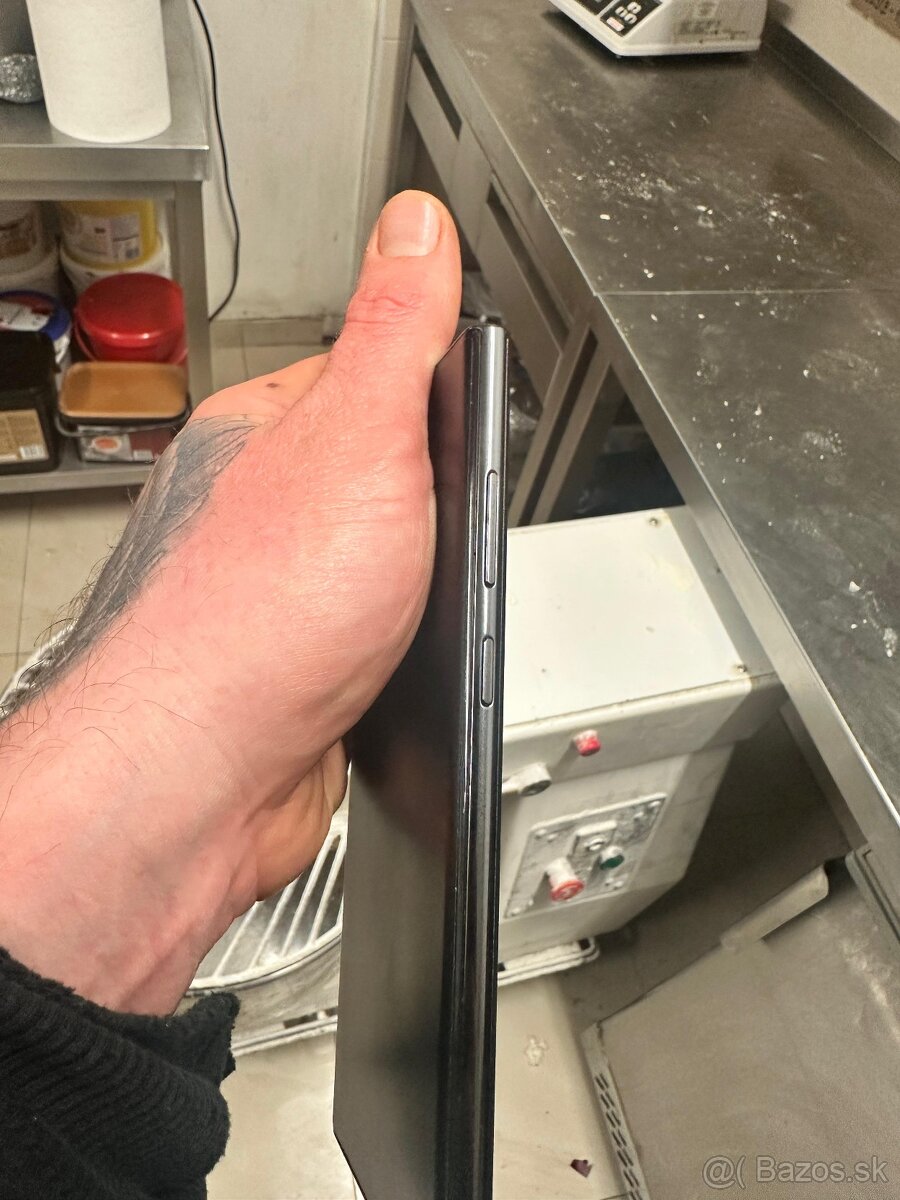 Predam Samsung galaxy S22 Ultra 12/256GB TOP STAV - 8