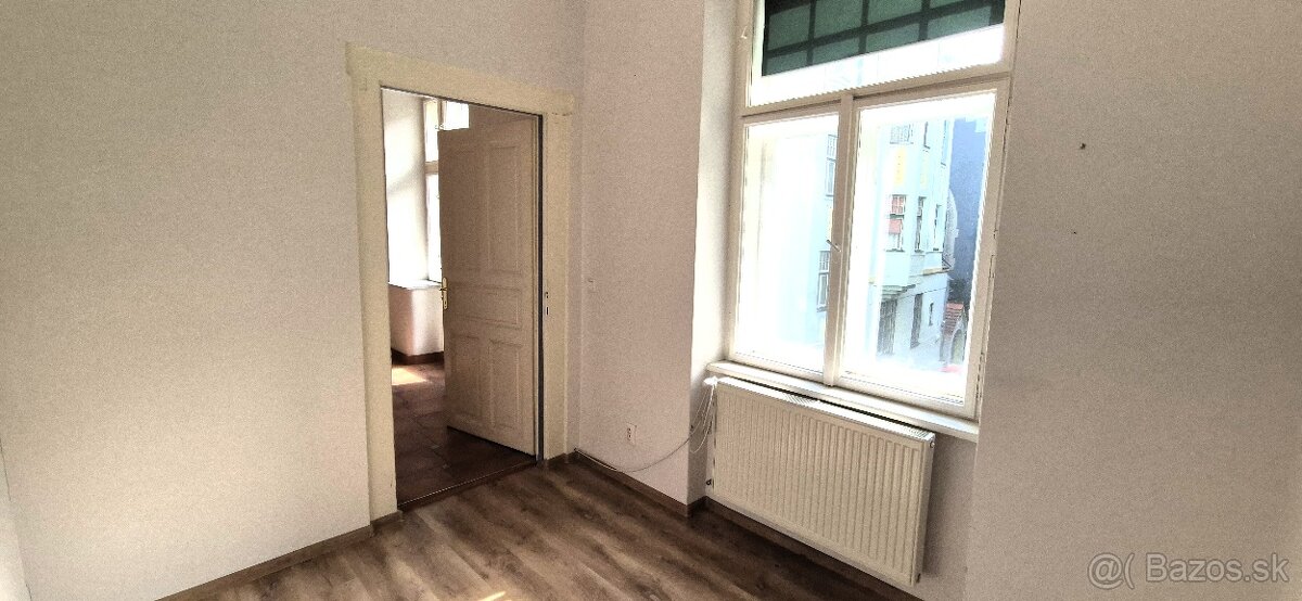 3 izbový byt, Bratislava - Staré Mesto - 8