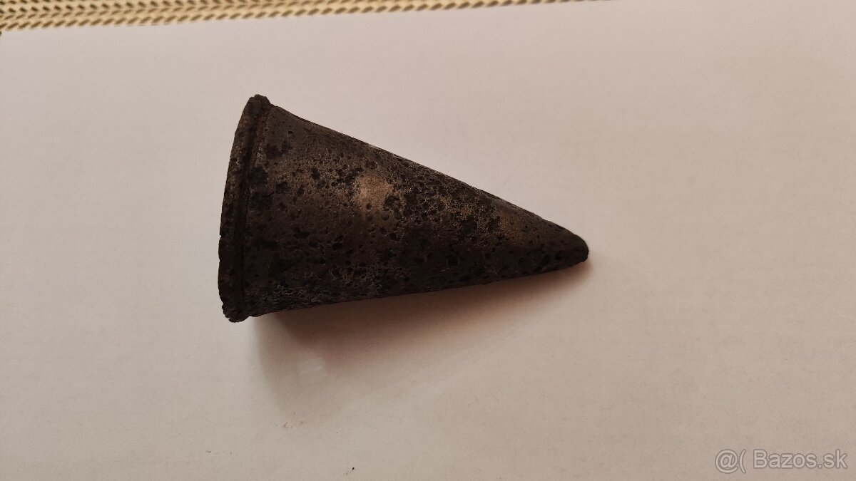 prepravne čiapočky na vojenskú delostrelecku municiu - 8