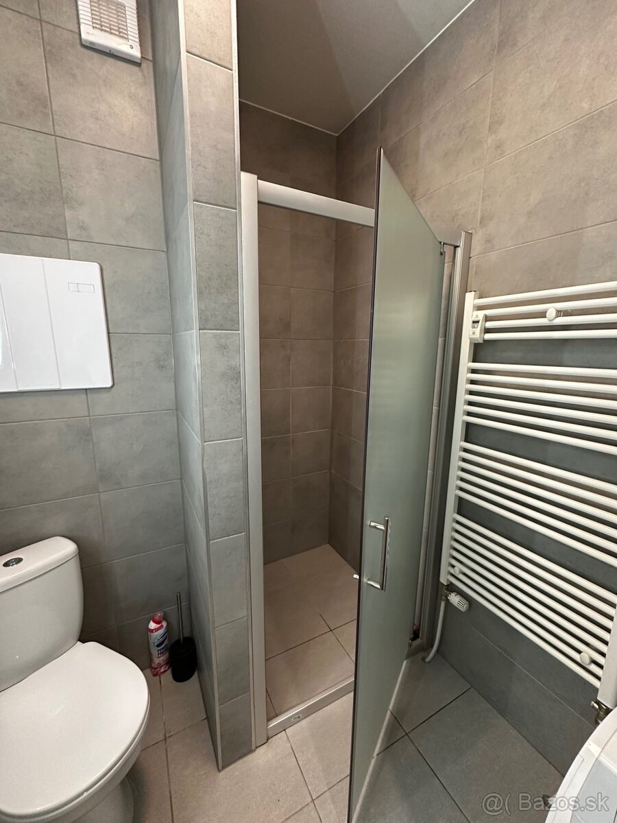 Dám do prenájmu 1.5 izbový byt komplet zariadený s balkónom - 8