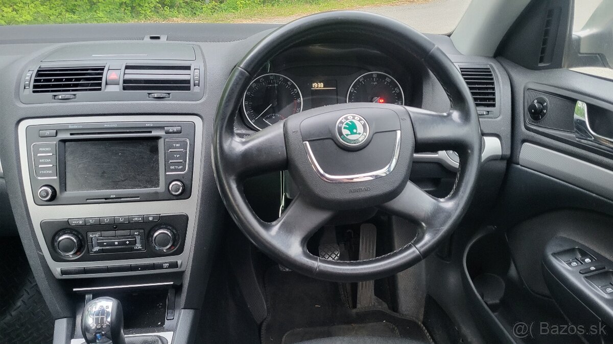 Škoda Octavia 2 2.0TDI 103kw Rozpredám - 8
