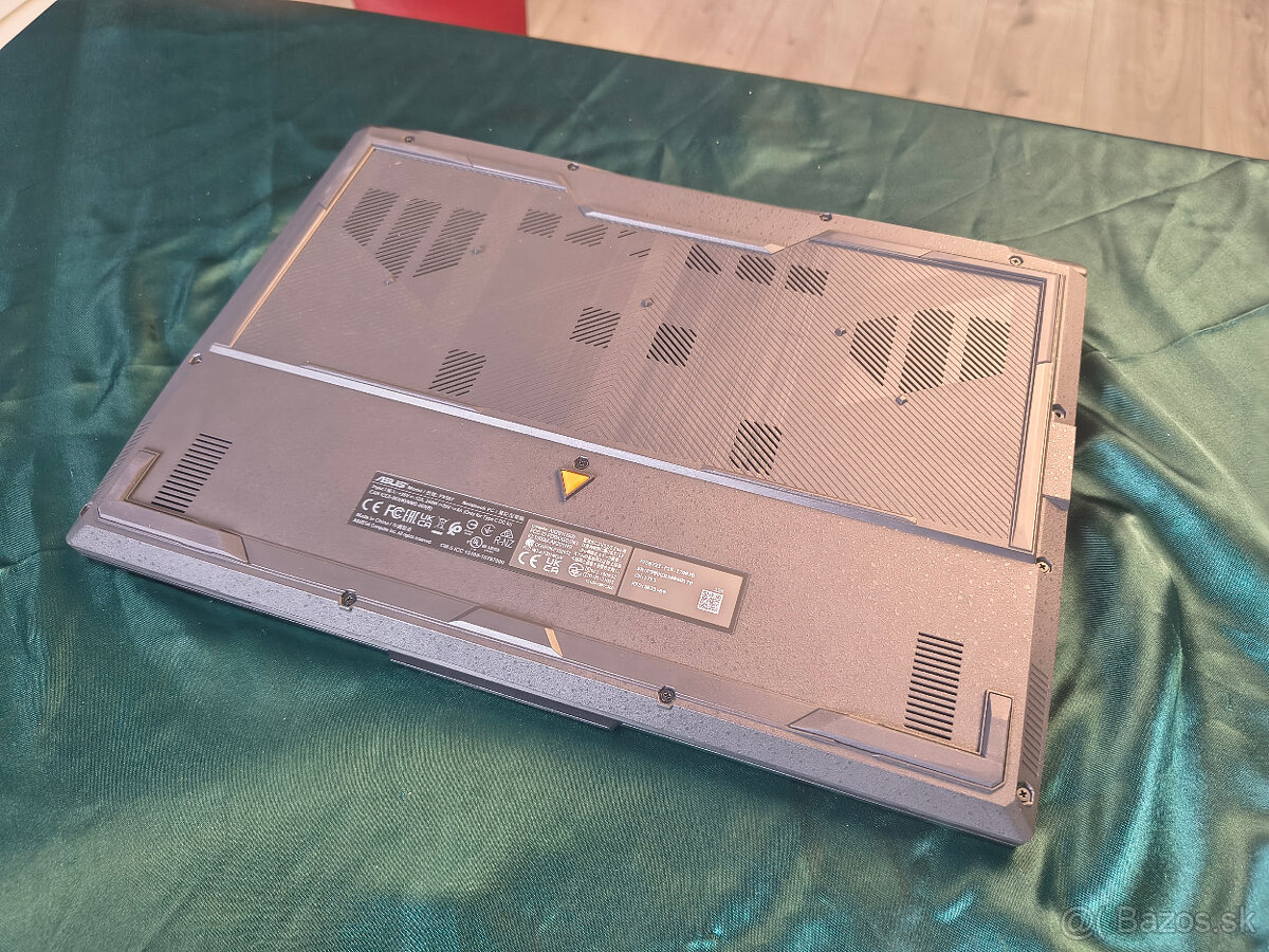 Asus TUF f15 i7 12700h, DDR5, RTX 4070, 1tb ssd - 8