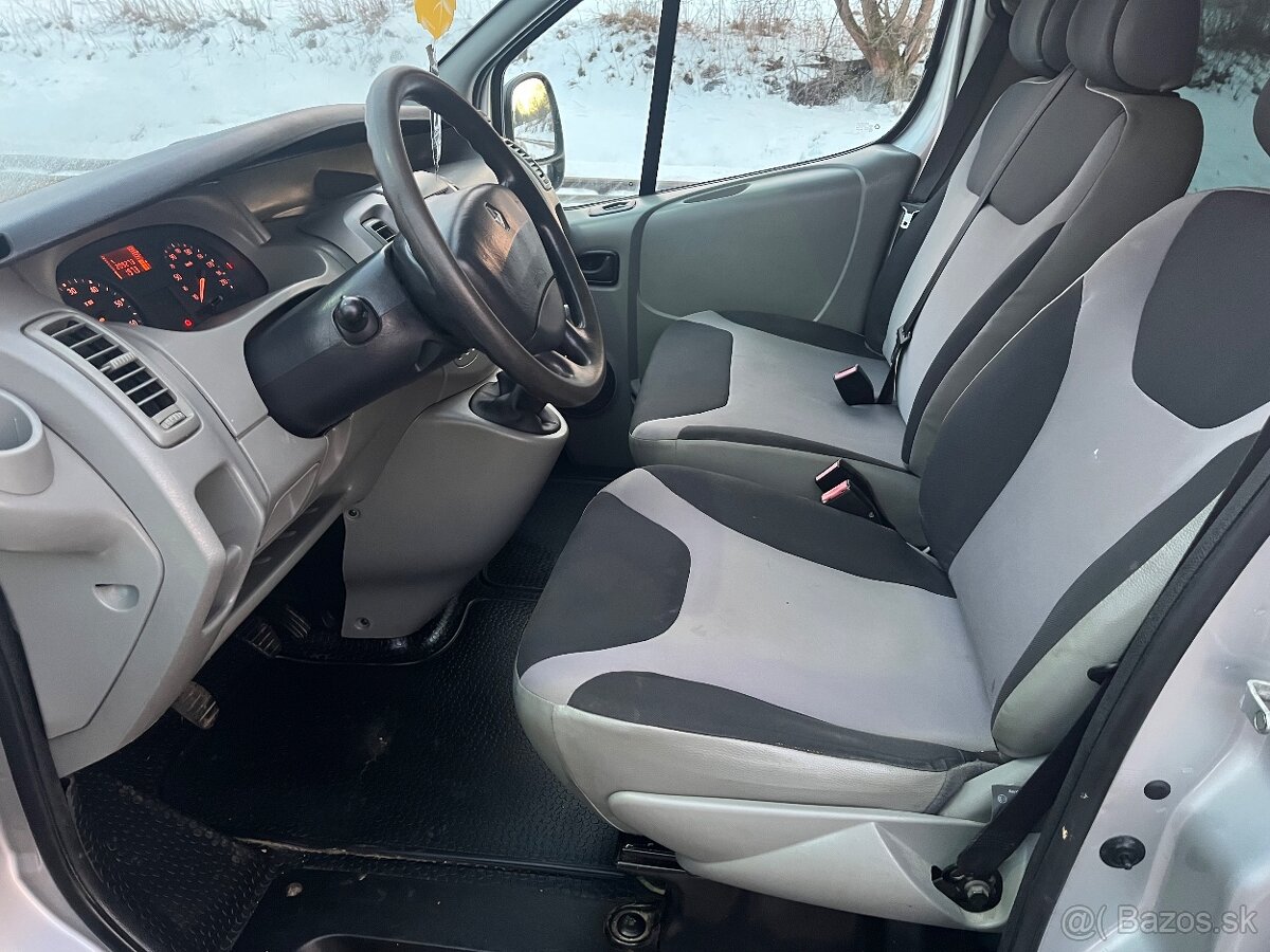 Renault Trafic 9-miest - 8