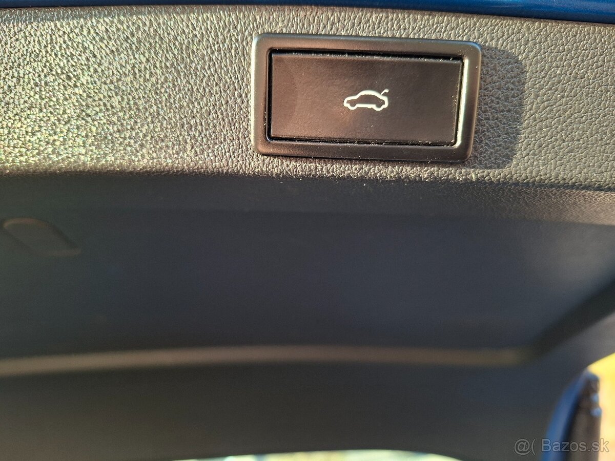 Škoda Octavia Combi 2.0 TDI M6 Style - 8