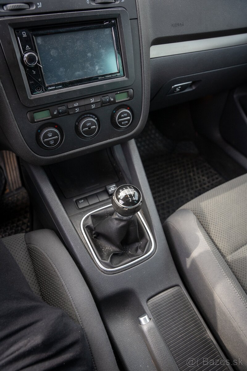 Volkswagen Golf V - 8