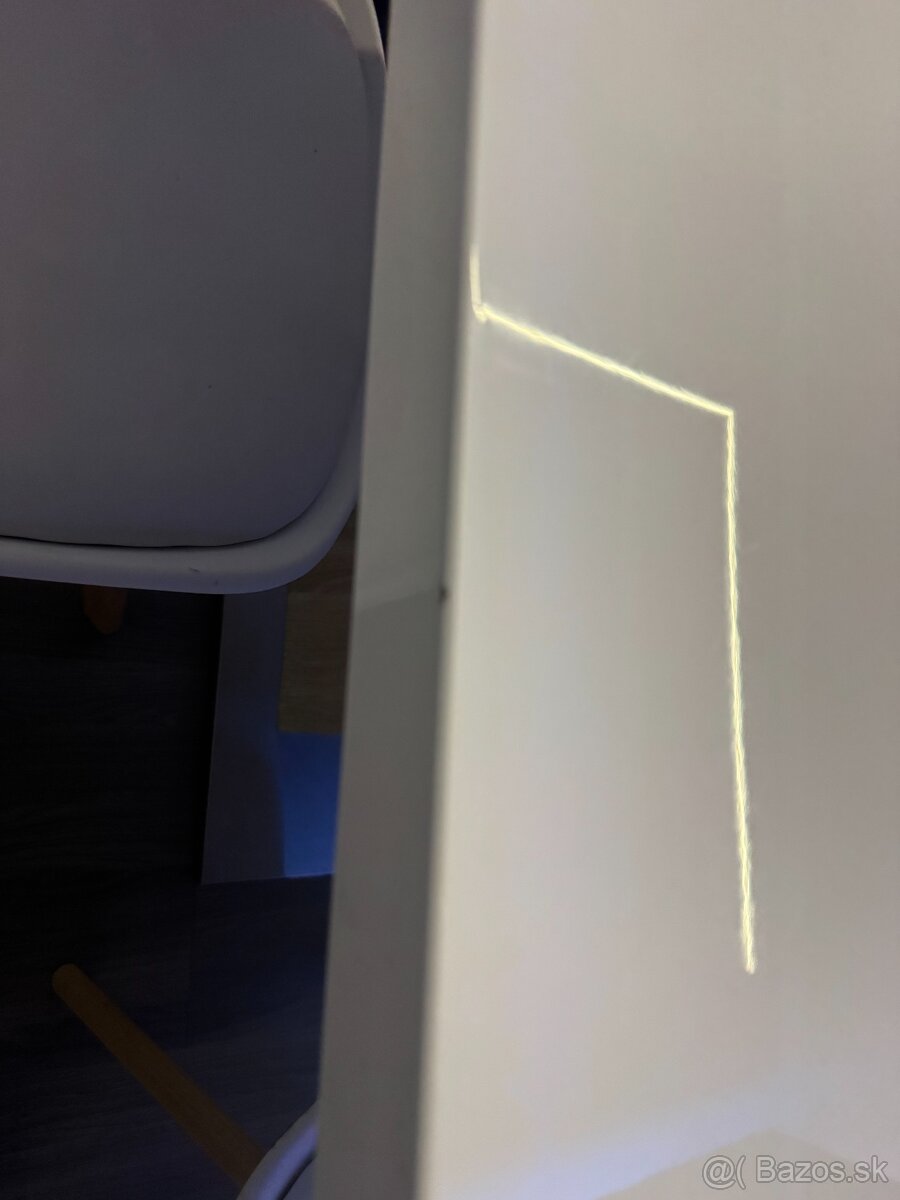 Predám jedálenský set (stôl + 4 stoličky) - 8