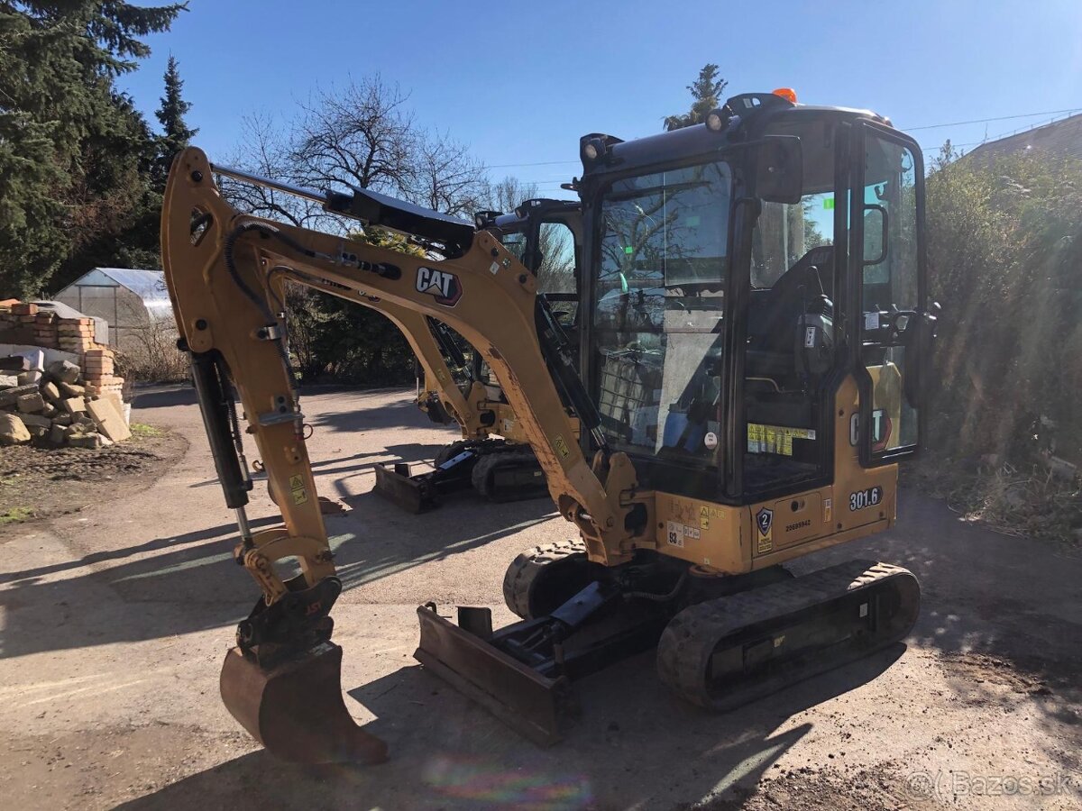 Caterpillar CAT 301.6 - 8