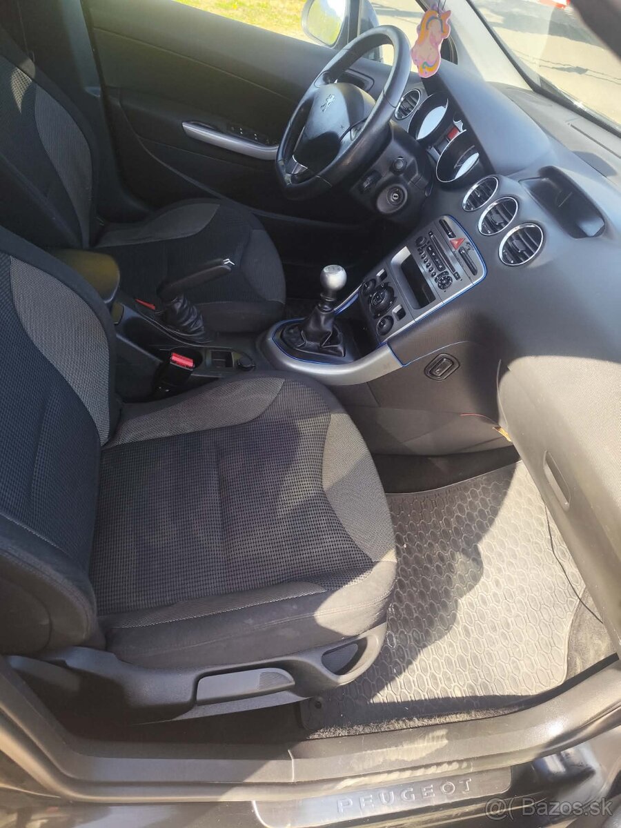 Predám Peugeot 308 1.6 hdi 82kw rv2011 - 8