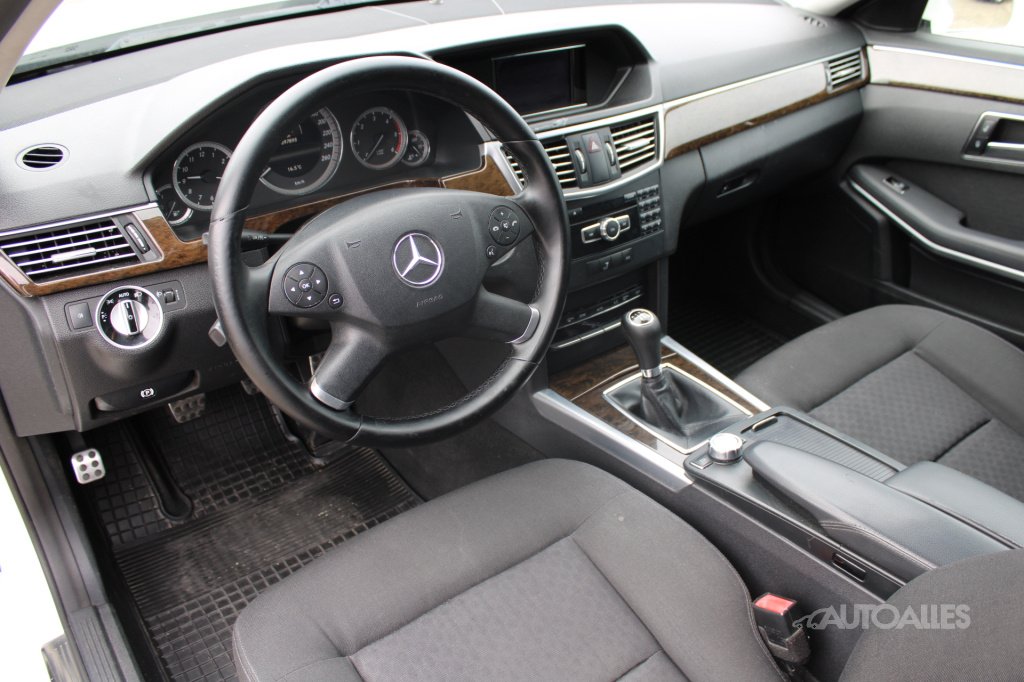 Mercedes-Benz E 220 2,2 CDi 100 kW - 8