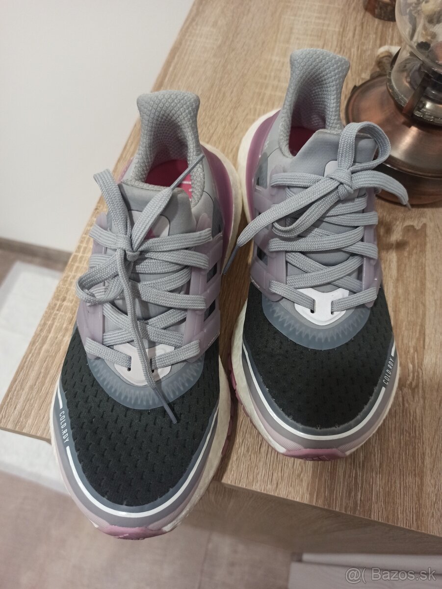 Bežecké tenisky zn. Adidas Ultraboost - 8