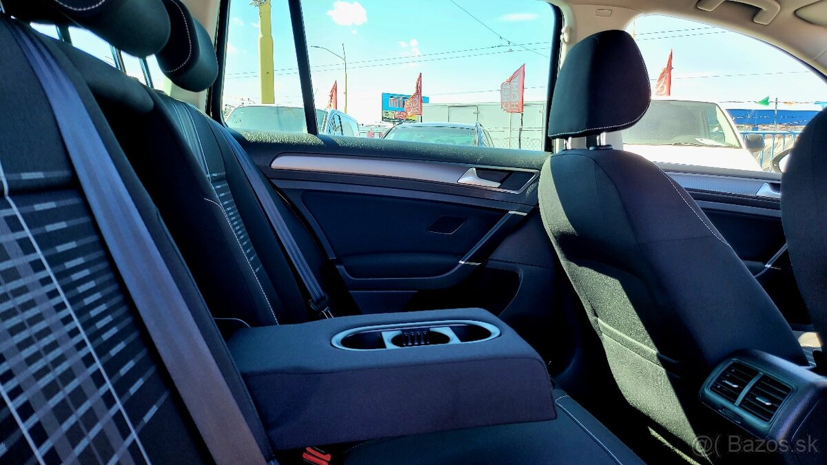 Volkswagen Golf Variant 2.0 TDI-110kw Lounge 4MOTION - 8