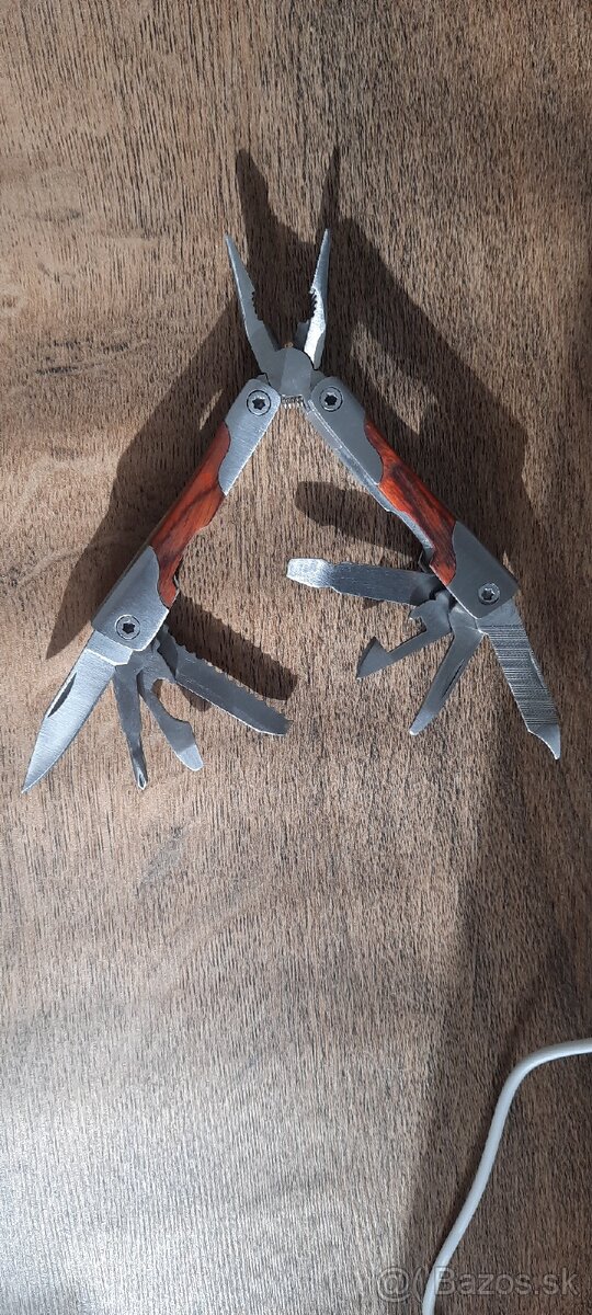 Multifunkčné kliešte multitool s púzdrom - 8