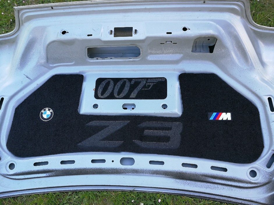 Predám tapacir zadnej kapoty na BMW Z3 - 8