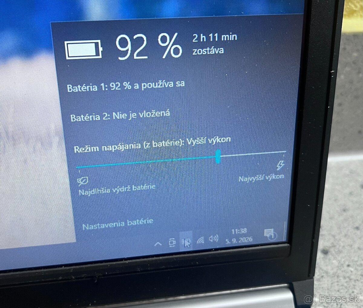 Fujitsu E754 / i5 / 8GB / 256GB / 2x bat. / dock / kovový - 8