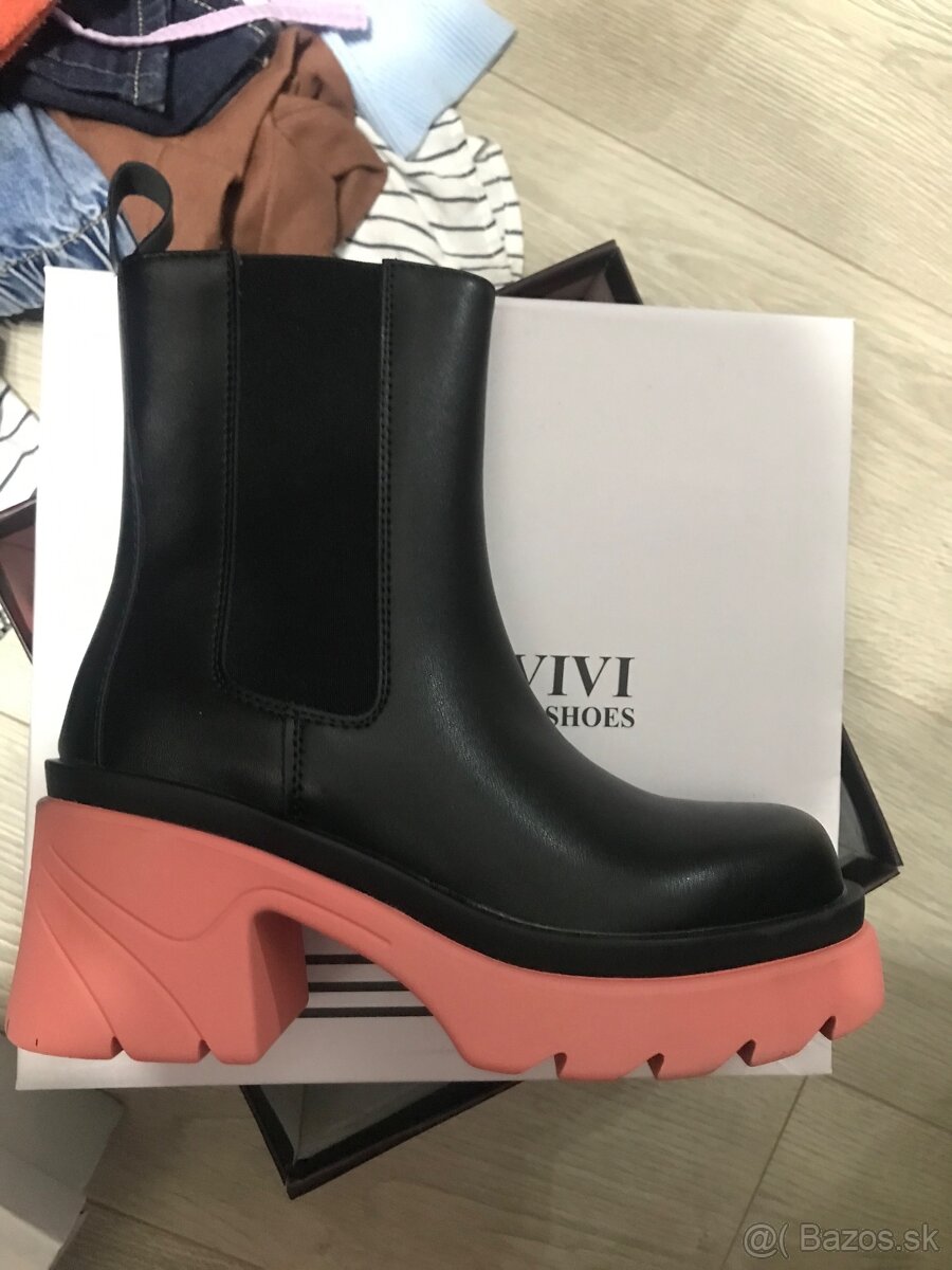 Dámske oblečenie/veľkosť M - 8