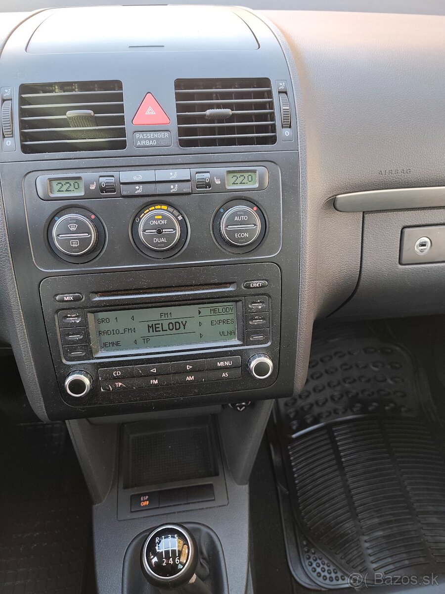 VW Touran 2,0TDI - 8