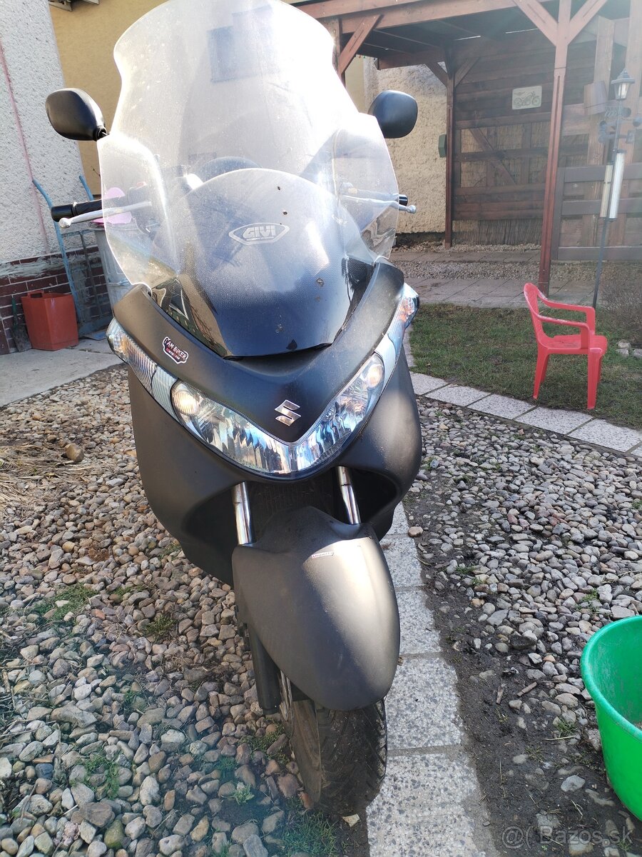 Suzuki Burgman executive - 8