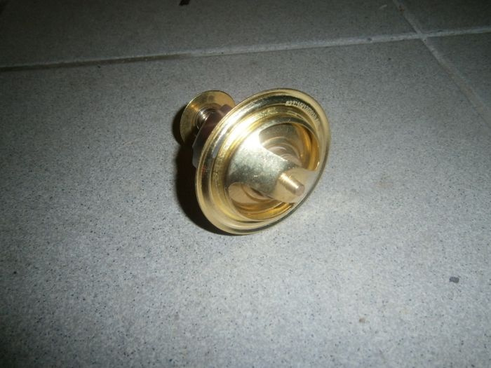 Teleso termostatu a termostat Zetor 25 - 8