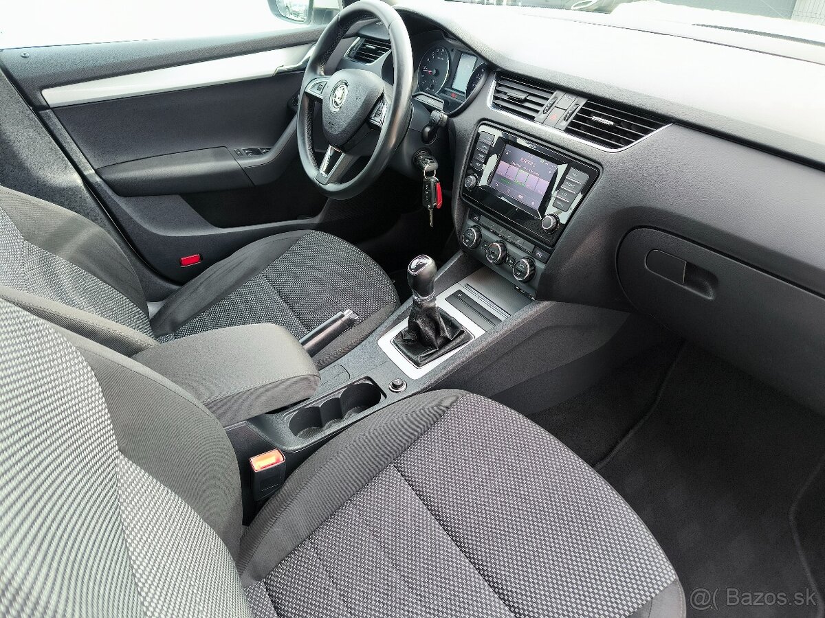 Škoda Octavia Combi 1.6TDI - 2013 - Ambition - 8