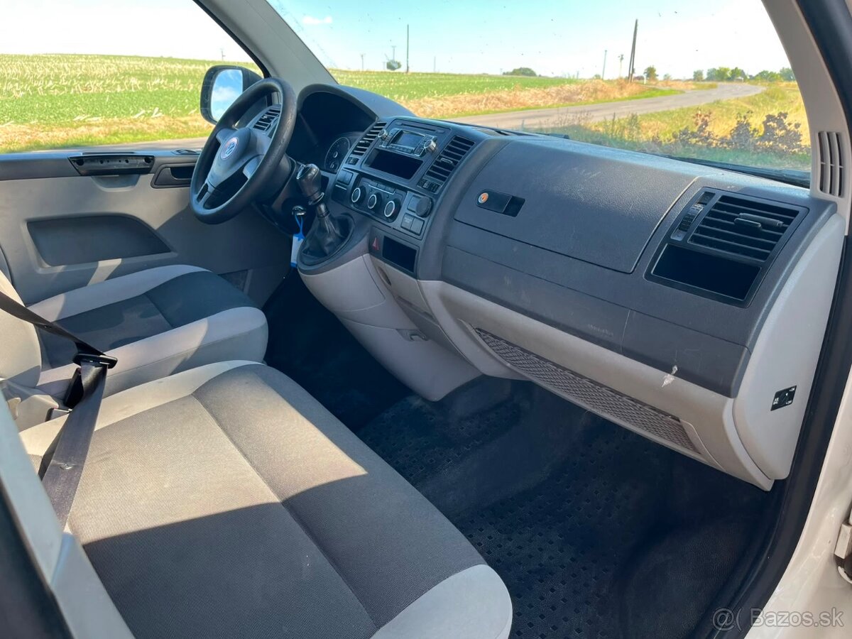 Volkswagen Transporter 2.0 TDI - 8