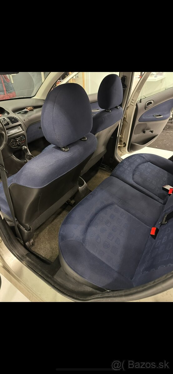 Peugeot 206 1.1 benzín - 8