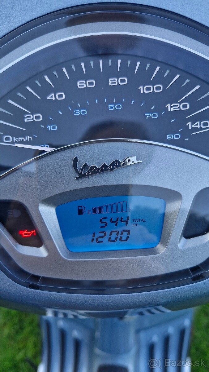 Predám VESPA Primavera 125 ABS - 8