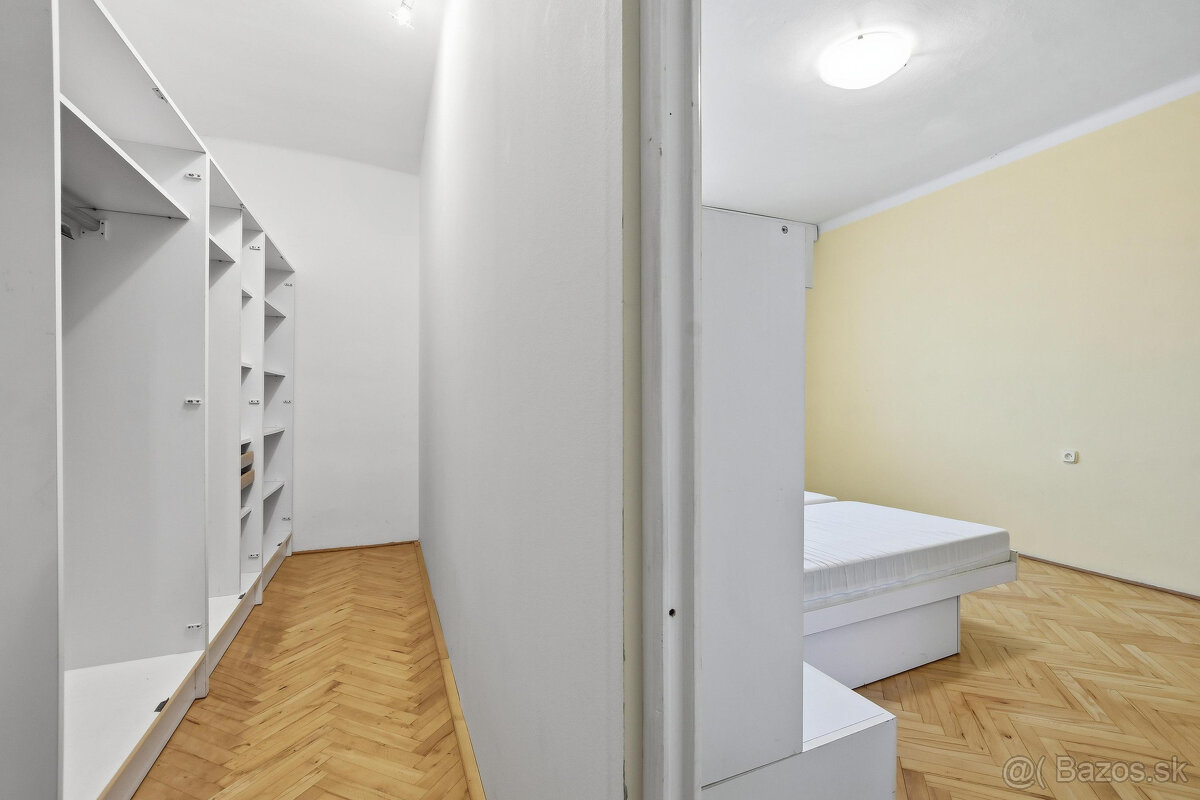 Na predaj 4 izbový rodinný dom v centre obce Tomášov - 8