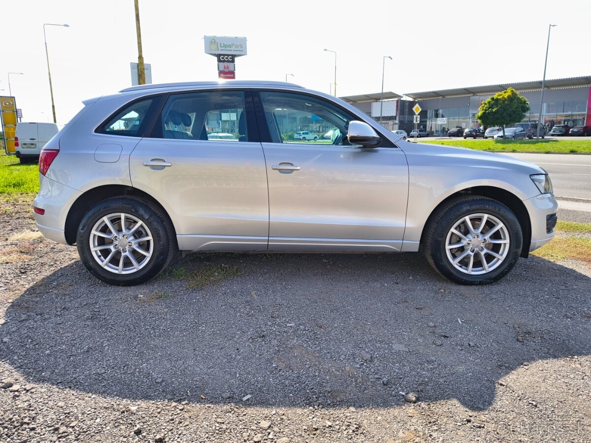 Audi Q5 3.0 TDI DPF quattro S tronic - 8