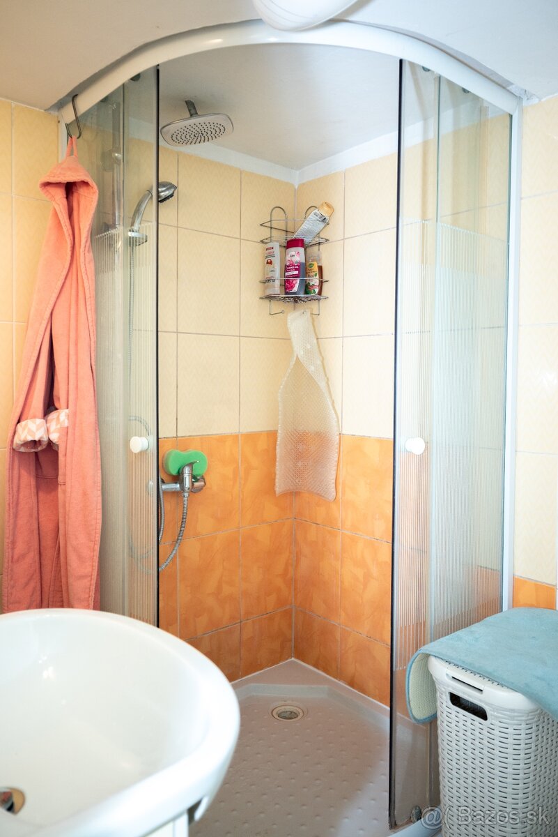 Dvojgeneračná chalupa v srdci Myjavských kopaníc - 8