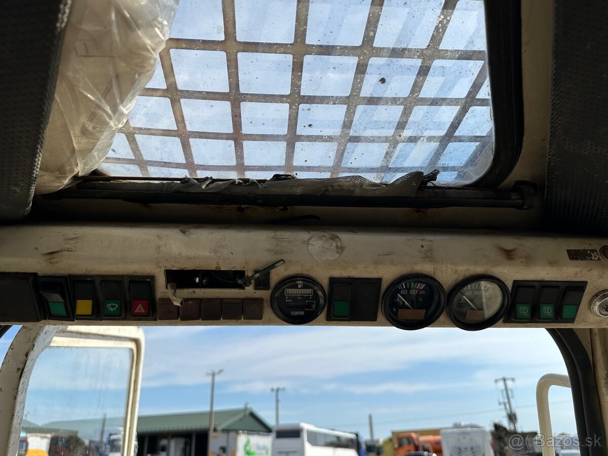 NOVOTNÝ 2005 VIN 784 - 8