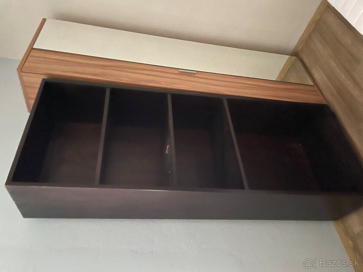 Skrine + pisaci stol a stolicka - 8