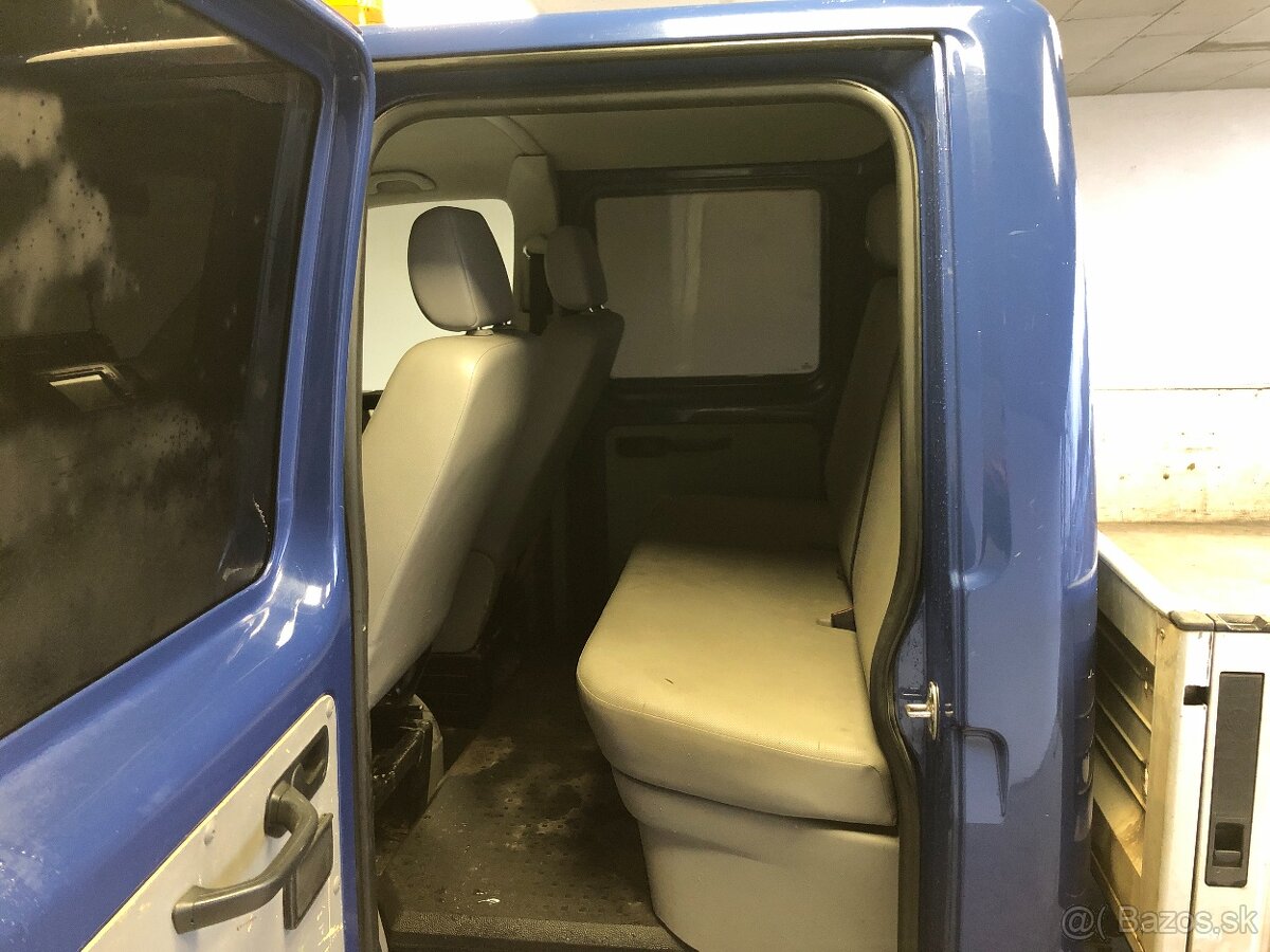 VOLKSWAGEN TRANSPORTER 2.0TDI - 8