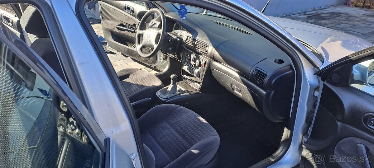 Volkswagen passat 1.9 Tdi - 8