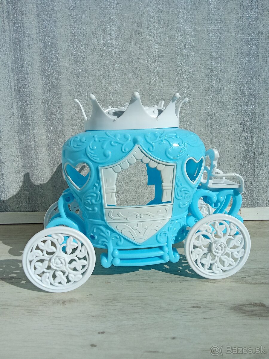 Malá princezná, koč, dva kone a doplnky - 8