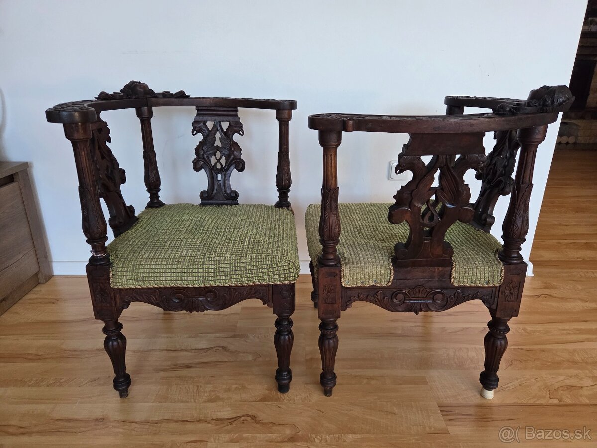 Starožitné drevené stoličky v renesančnom štýle - 8