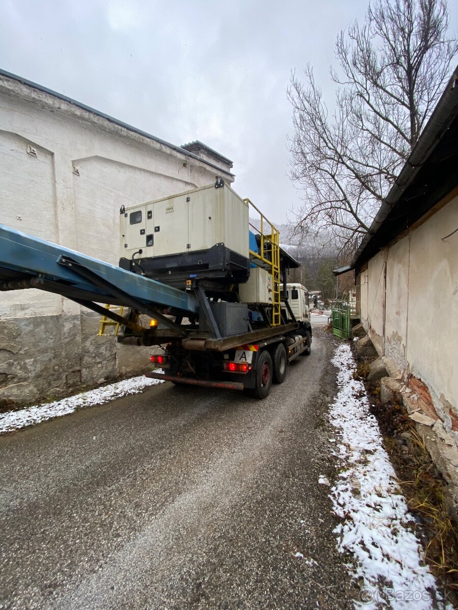 Čelustovy drvič - 8