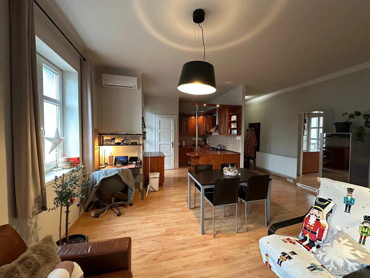 Predaj nadčasového 2-izbového bytu po kompletnej rekonštru - 8