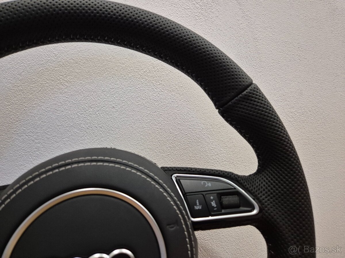 AUDI MULTIFUNKCNY PERFOROVANÝ VOLANT - 8