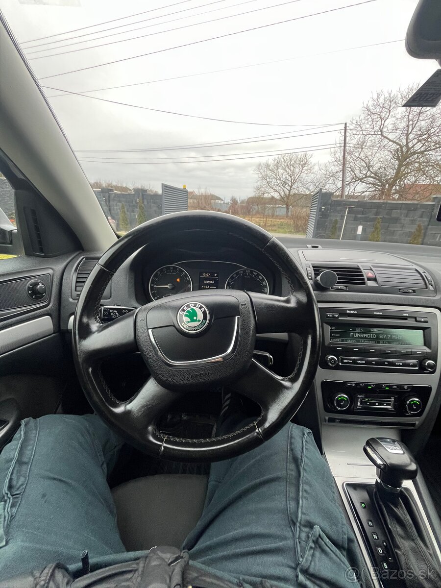 Skoda octavia cambi 1.9 tdi Dsg elegance - 8