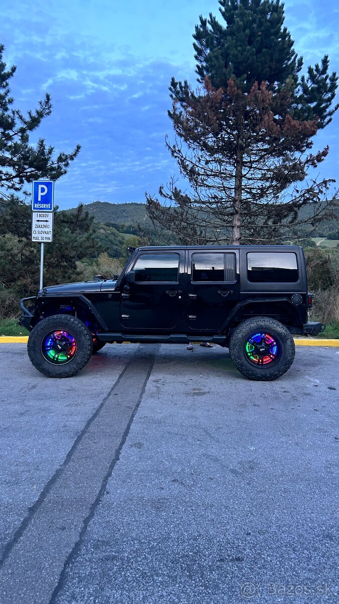 Jeep Wrangler Unlimited JK - 8