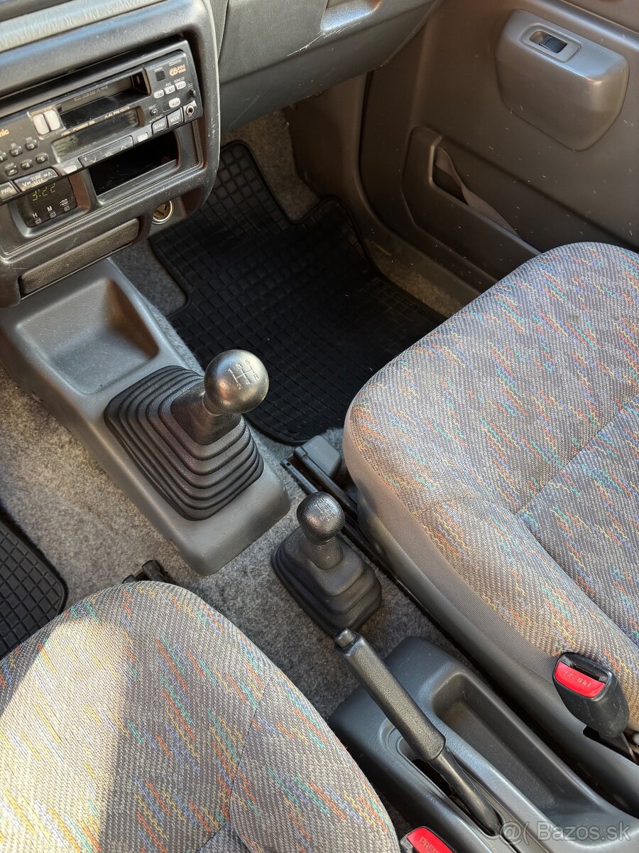 Suzuki Jimny 1,3 4x4 Benzín - 8