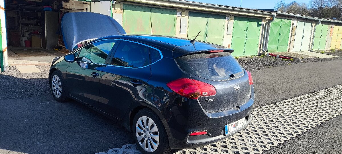Kia Ceed - 8