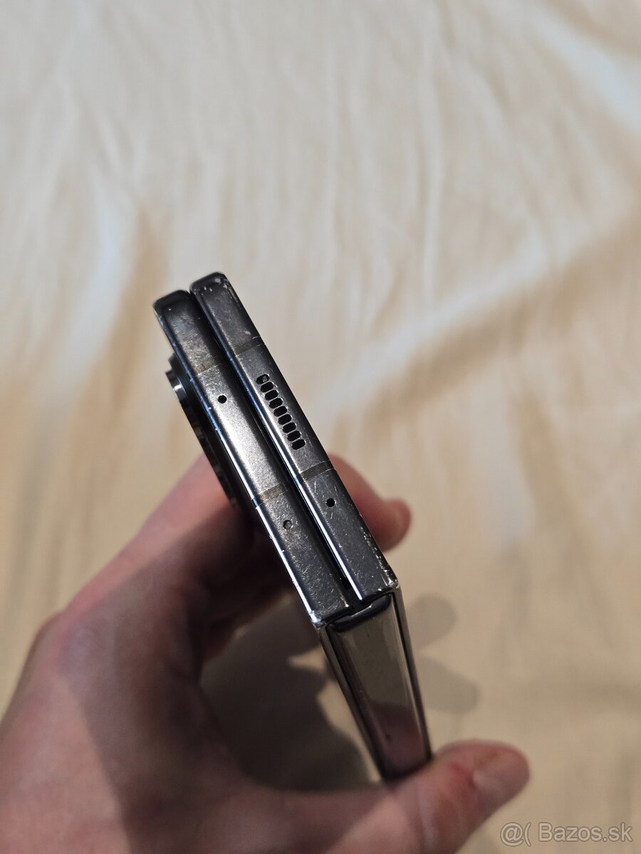 Galaxy Z fold 5 - poškodený - 8