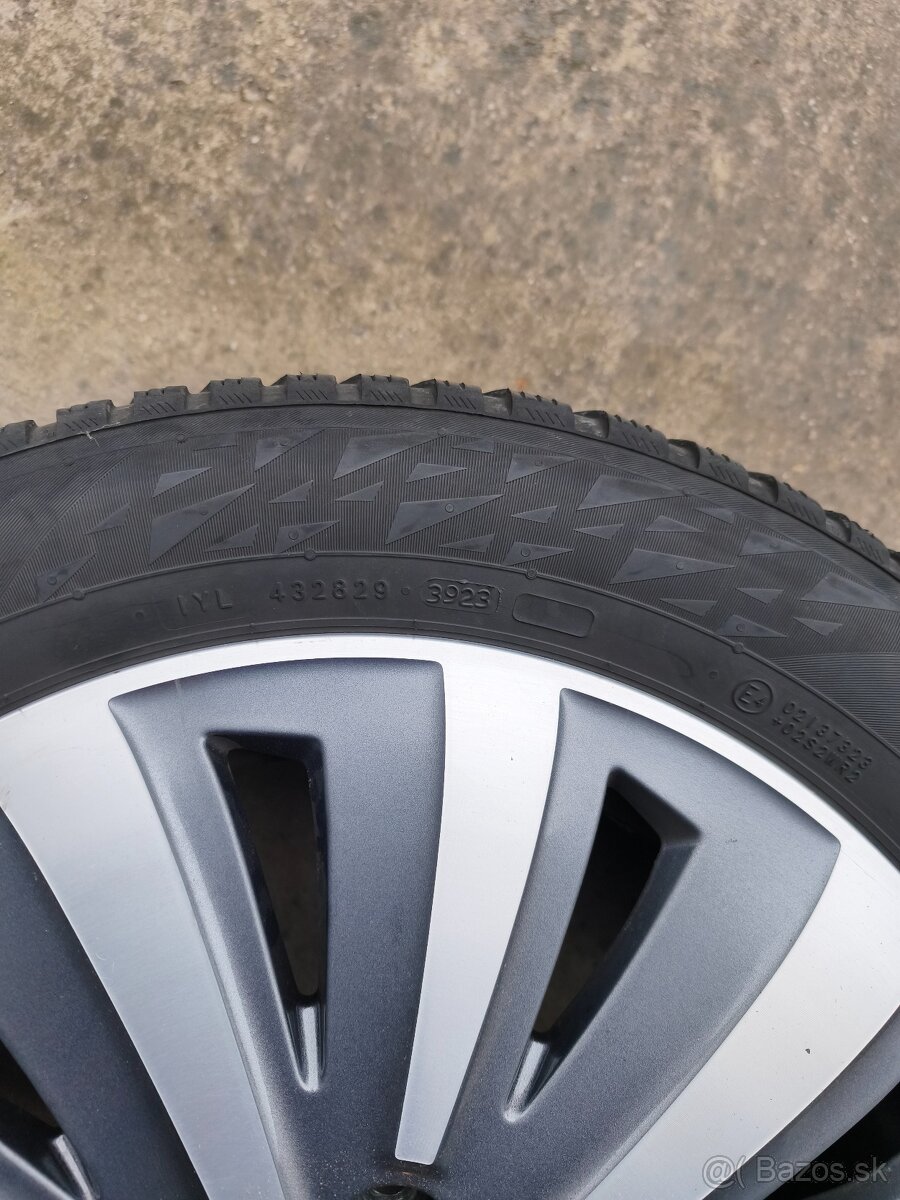 Zimné komplety Škoda 215/55 R17 98H - 8