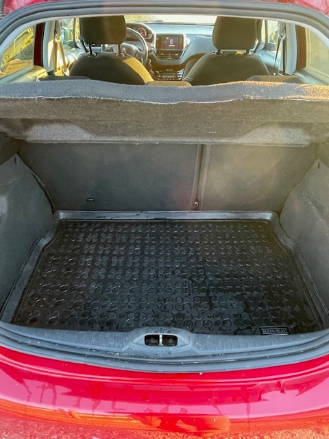 Predám Peugeot 208 Style - 8