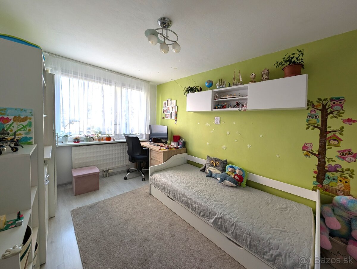 Predám 3-izbový slnečný byt Košúty 2 - 8