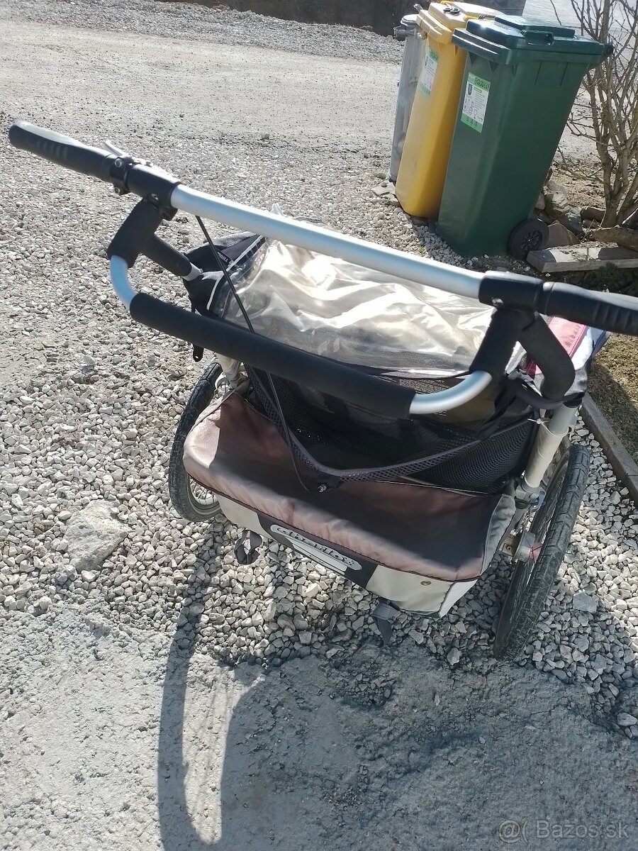 Cyklovozík Thule Chariot CX - 8